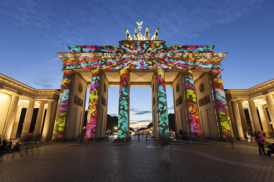 Brandenburg Gate at night