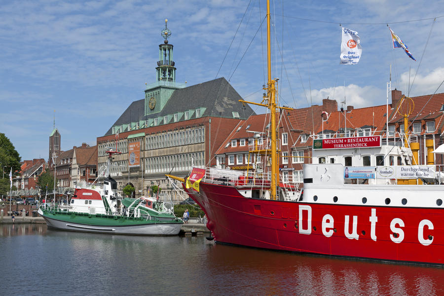 Delft- und Hafenfest in Emden