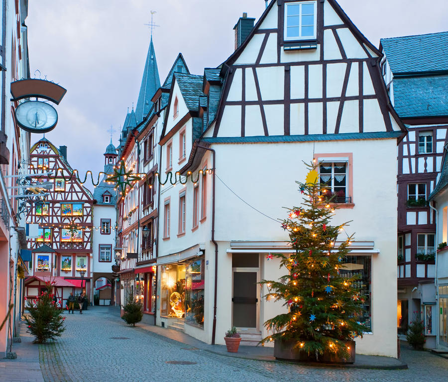 Christmas Eve in Bernkastel-Kues, Germany.