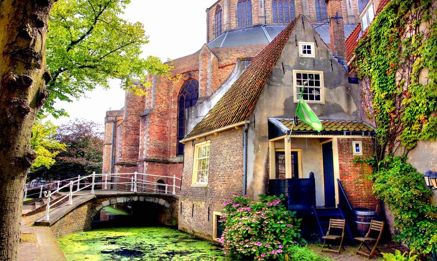 the picturesque city centre of Delft , a village in Holland, The Netherlands