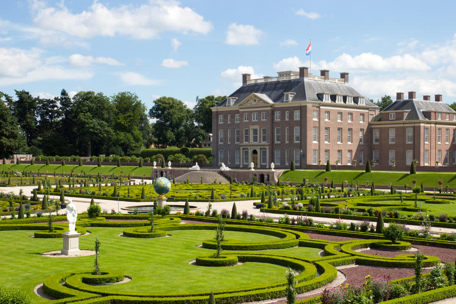 Palace 'het Loo' and gardens.  Apeldoorn, The Netherlands