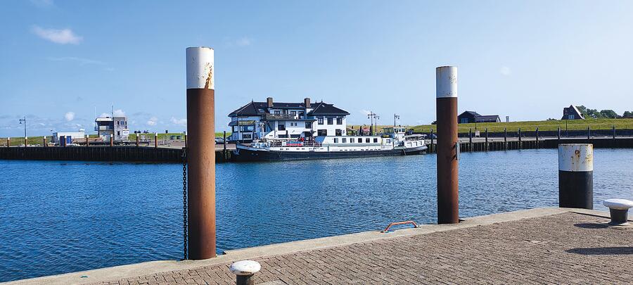 Schiff Flora Boat und Bike
