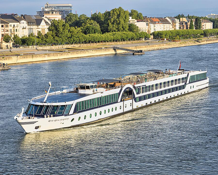 MS Symphony Schiff
