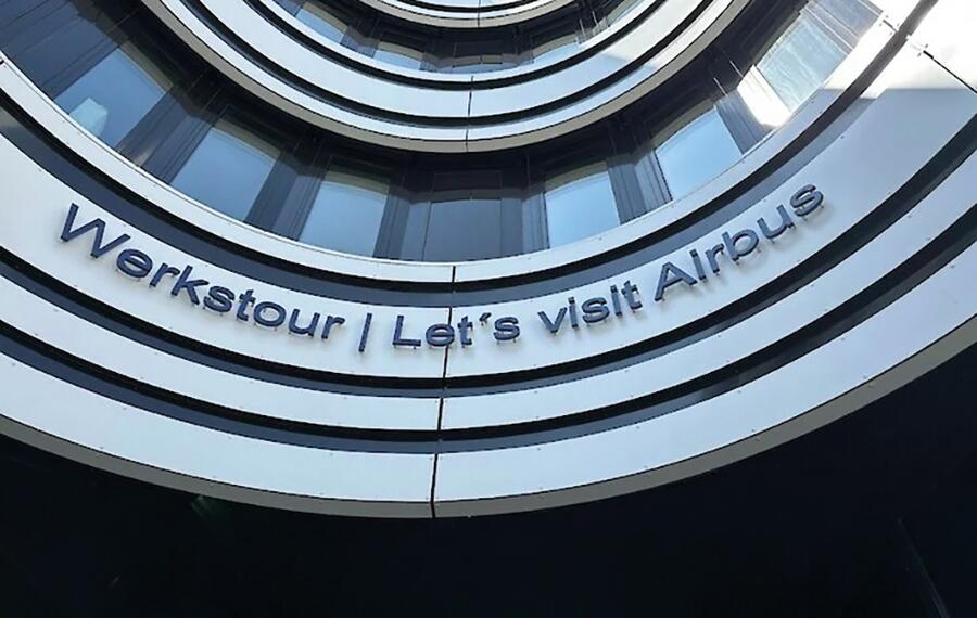 Gültigkeit: Jahr 2026
Herkunft: Airbus Werksführung
Mitarbeiter: LCA
Print & Internet