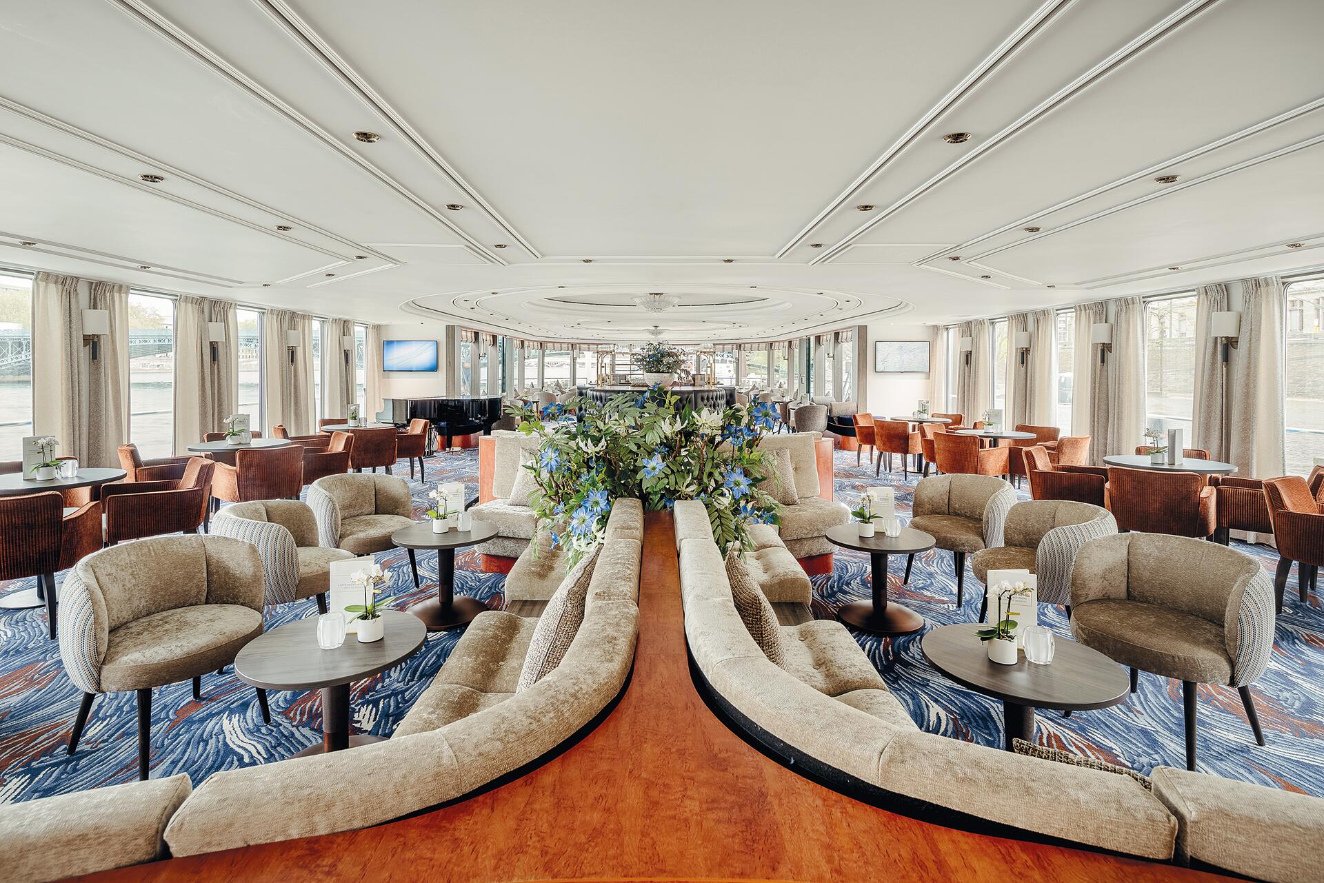 Gültigkeit: 2026
Herkunft: GTW Touristik
Mitarbeiter: TST