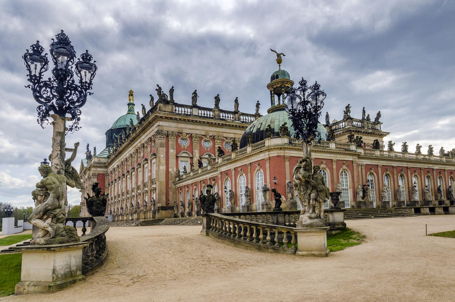 Potsdam, New palace, side view