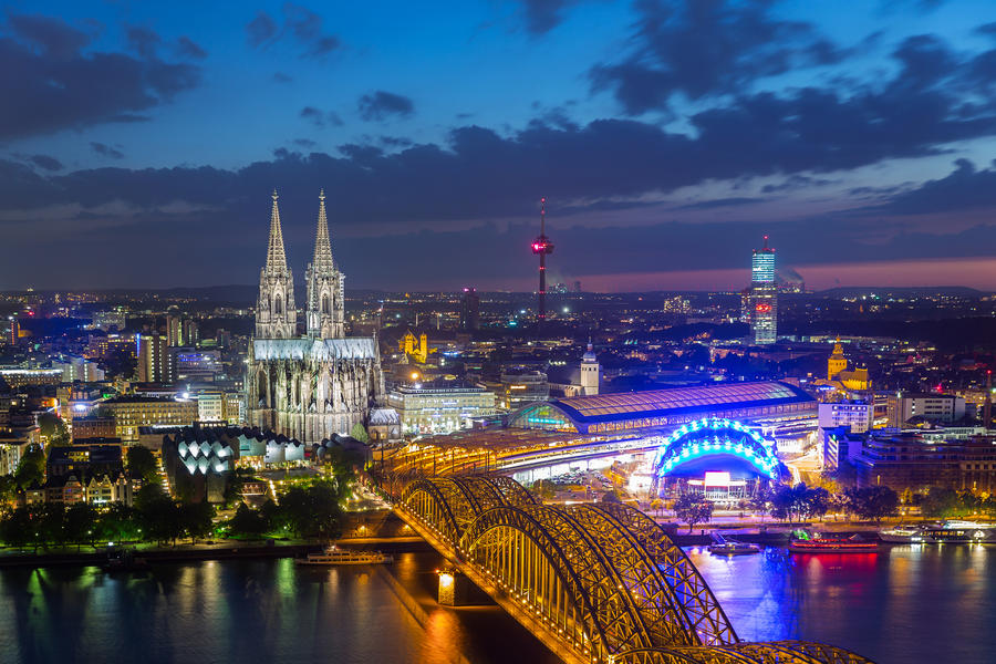 view of Cologne Cathedral in Cologne at night in germany