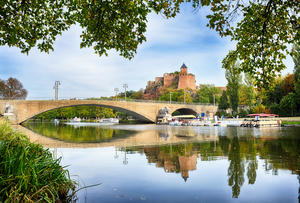 Halle
