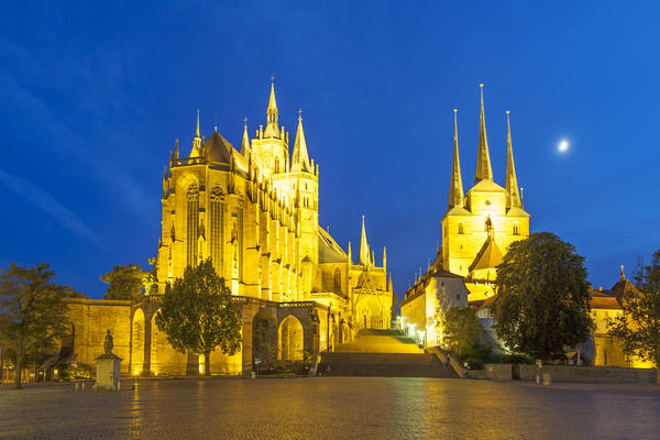 Erfurt Cathedral in the evening