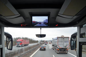 Front-Panorama-Kamera zur Übertragung auf die Bildschirme