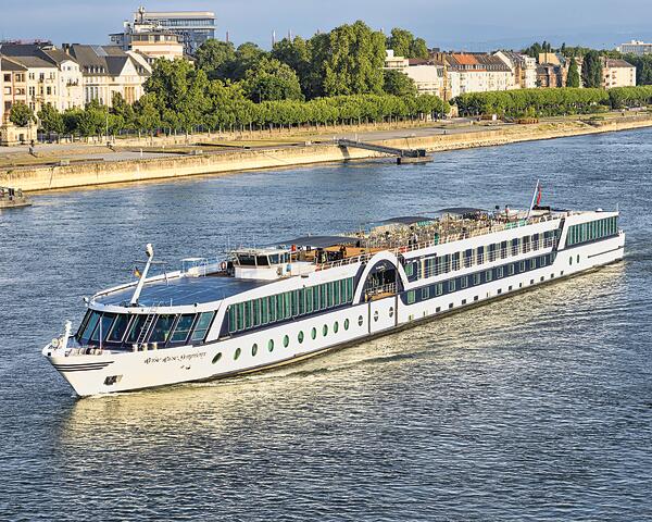 MS Symphony Schiff